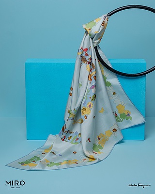 روسری ferragamo (فرگامو)