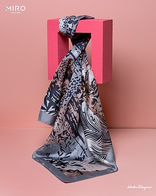 روسری ferragamo (فرگامو)